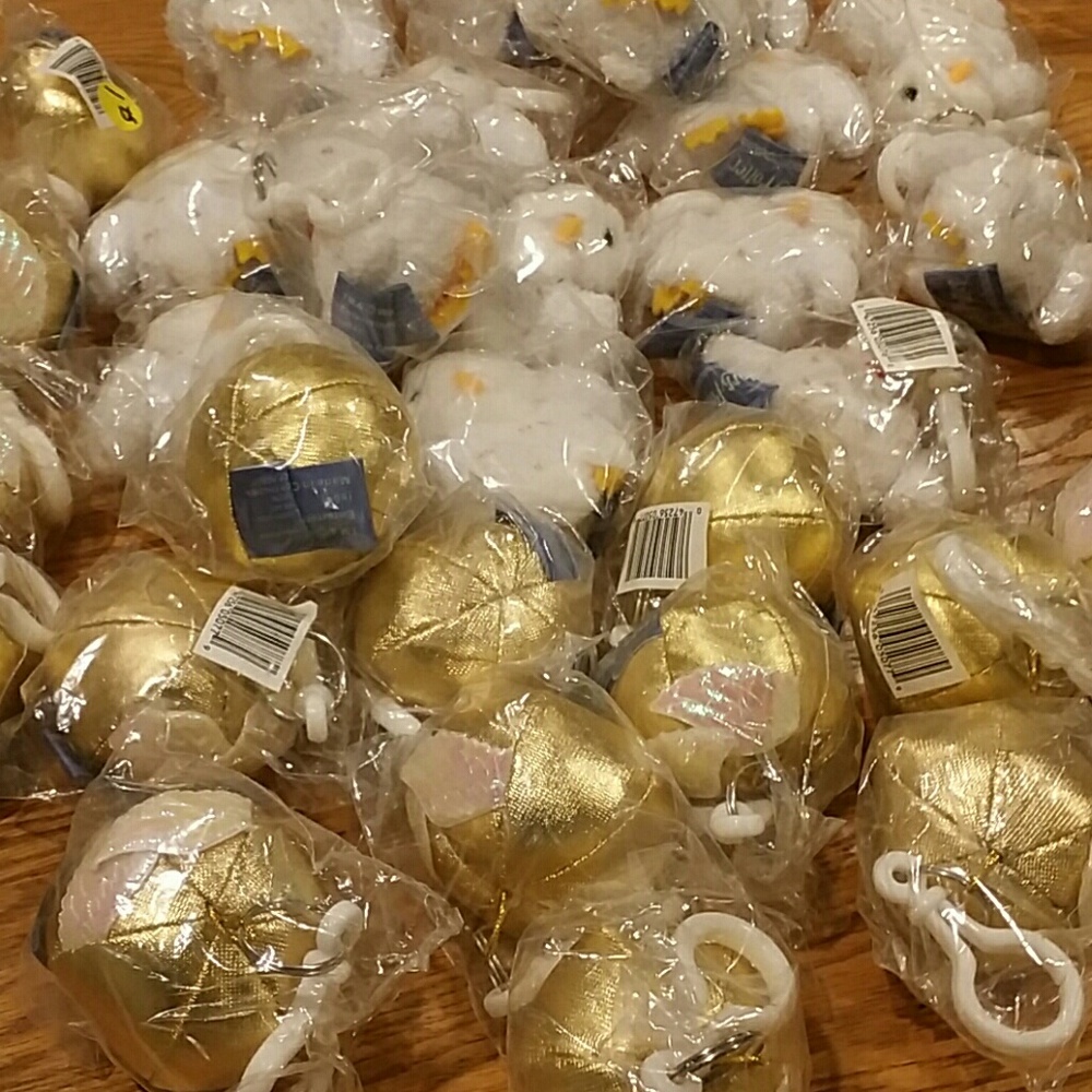 Harry Potter Hedwig Owl Plush and Golden Snitch Pl